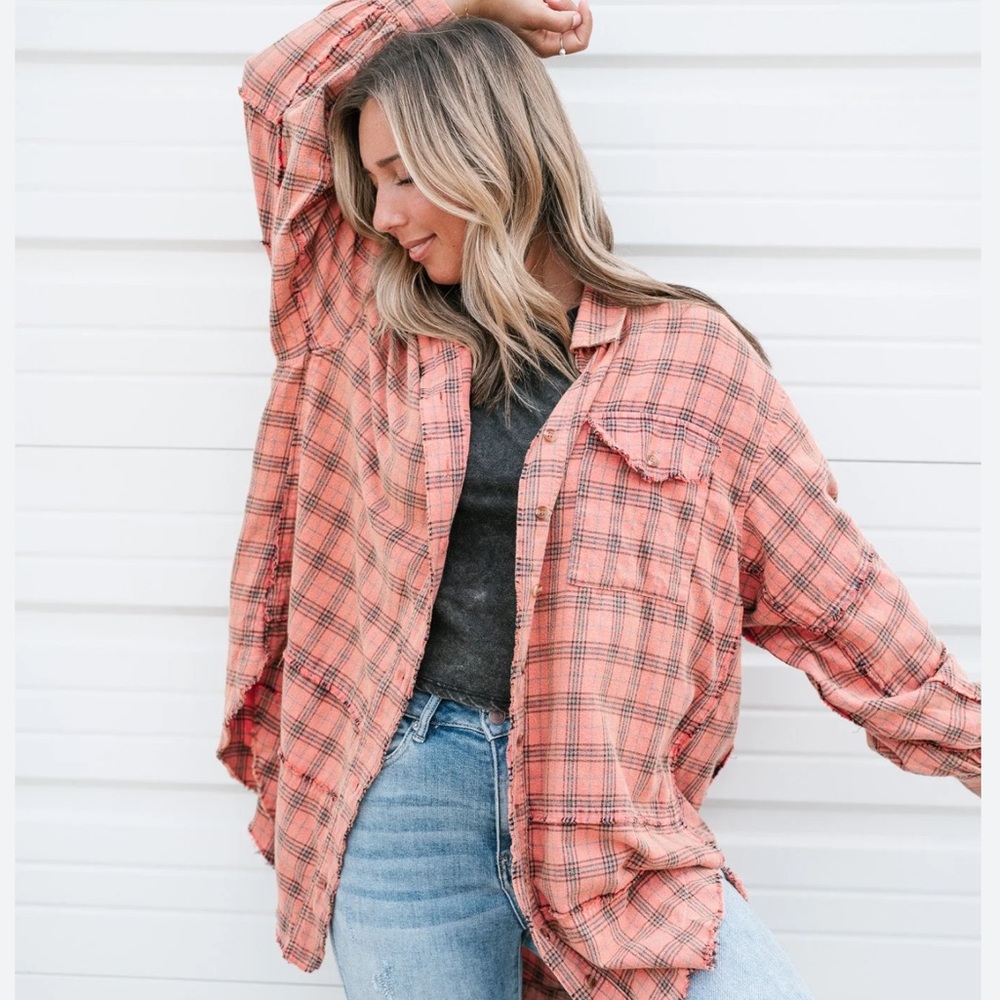 Coral Washed Distressed Flannel NWT - Picture 8 of 8